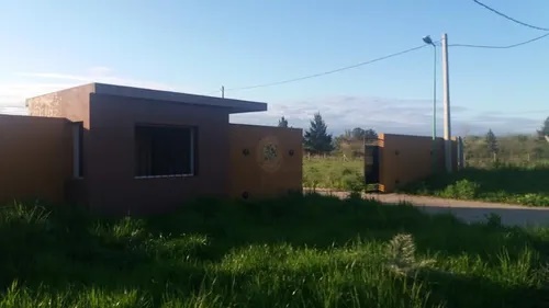 409 entre 141 y 142, Lote de 586 m2